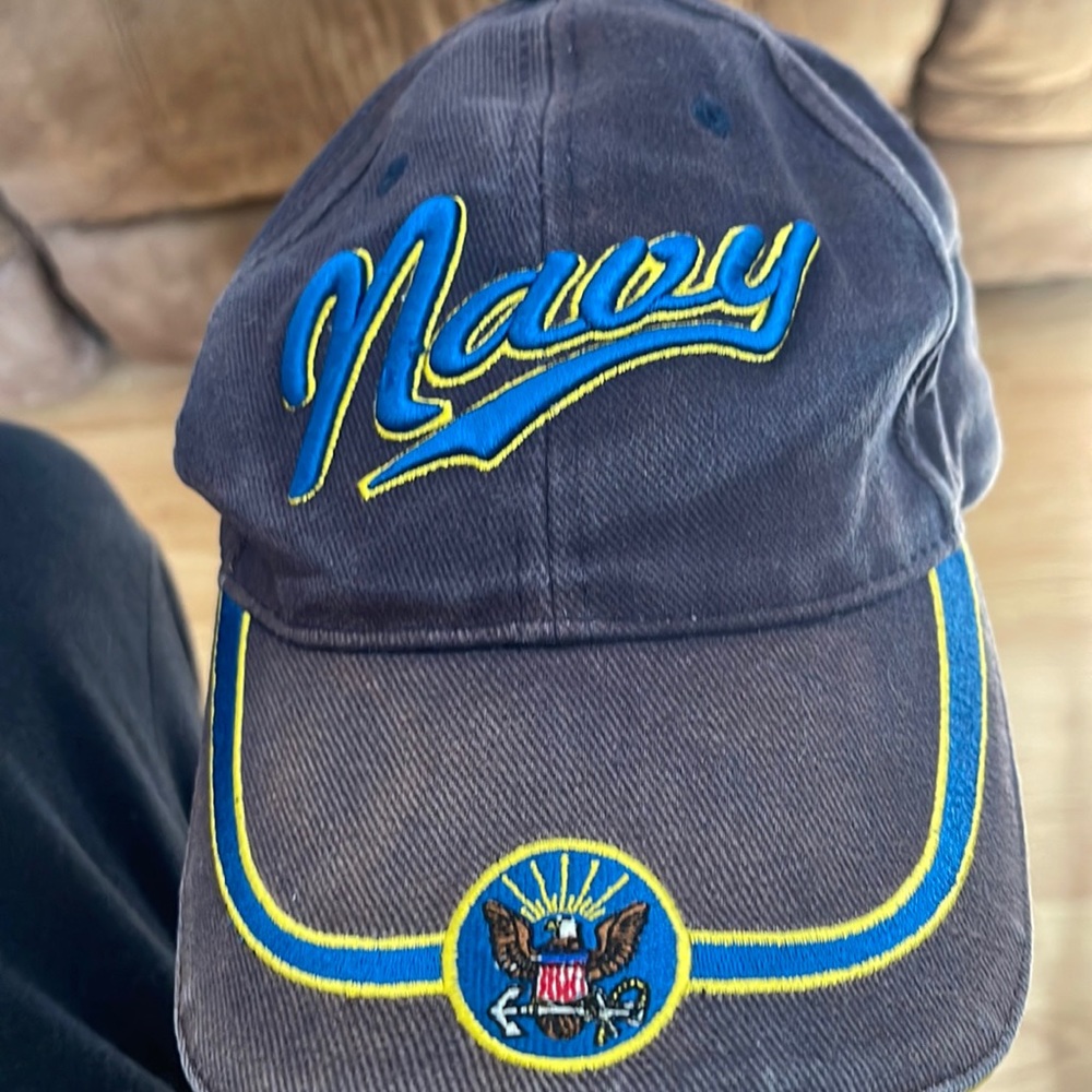 US Navy hat with adjustable band